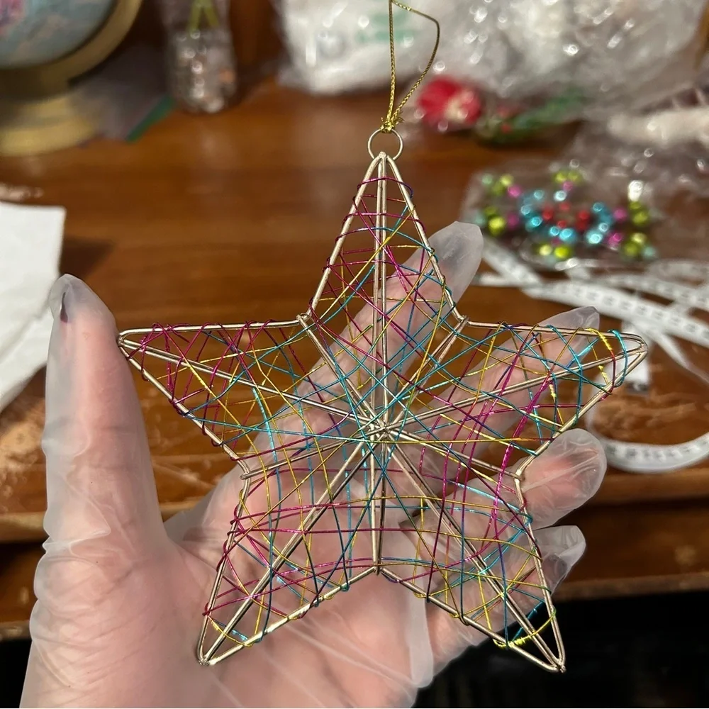 Multicolor Wire Art Star Christmas Ornament - “Mistletoe”